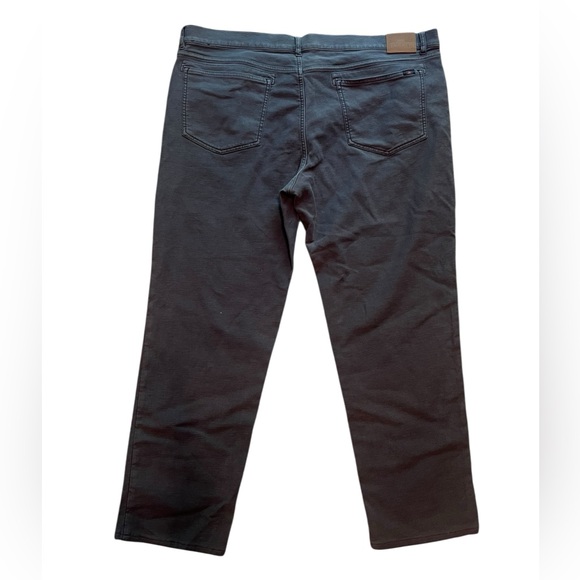 Faherty Stretch Terry 5-Pocket Pants in Navy - Picture 3 of 13